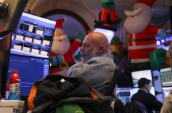 Wall Street apre in lieve rialzo, Dj +0,10%, Nasdaq +0,03%