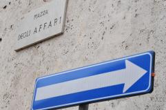 Borsa: Milano sale piano (+0,2%) con Tim e Buzzi, male Tenaris