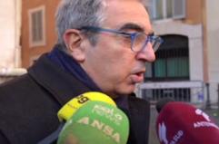 Gasparri: "Boldrini spieghi foto e incontri con Hannoun"