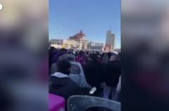 Manifestanti marciano a Teheran contro l'alto costo della vita