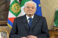 Mattarella ai giovani: "Non rassegnatevi, scegliete il vostro futuro"