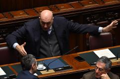 Crosetto, 'qualcuno si vergogna di aiutare Kiev, io ne sono fiero'