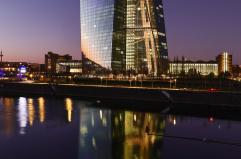 Bce, la crescita Ue continua, i mercati rivalutano Spagna e Italia