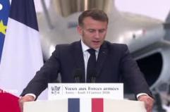 Macron: "La Francia inviera' mezzi terrestri, aerei e marittimi in Groenlandia"