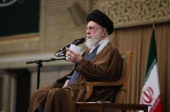 Khamenei attacca Trump, '&egrave; colpevole per i morti in Iran'