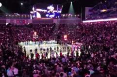 "Lasciate in pace la Groenlandia!", il grido a Londra durante l'inno Usa