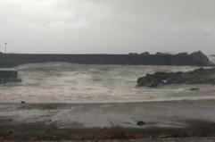 Allerta maltempo in Sicilia, intense mareggiate nel Catanese