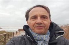 Mareggiata lungo il litorale del Poetto, a Cagliari