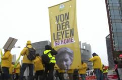 Ue-Mercosur, a Strasburgo la protesta degli agricoltori contro l'accordo