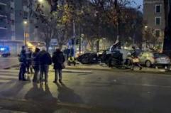 Schianto a Milano tra un camion dei rifiuti e due auto, c'e' una vittima