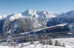 Incendio in hotel di una localit&agrave; sciistica in Savoia, evacuate 83 persone