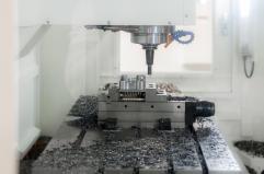 Il fatturato dell'industria cala dello 0,1% sul mese, invariato sull'anno