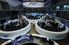 Borsa: l'Europa apre debole, attesa per il nome del presidente della Fed