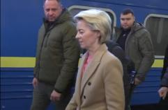 Von der Leyen andr&agrave; a Kiev per il quarto anniversario della guerra