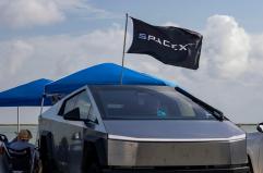 Musk fonde xAI in SpaceX per data center nello spazio