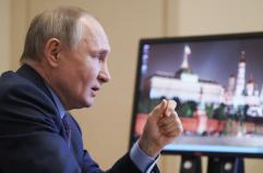 Relazione Ue-Russia, contenere Mosca e aiutare spinte democratiche