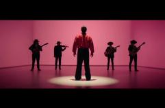 In attesa di &laquo;Buen Camino&raquo;, Checco Zalone a sorpresa pubblica la &laquo;Prostata Enflamada&raquo;