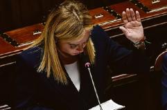 A Meloni l&rsquo;Olimpiade dei voti di fiducia: e il Parlamento langue
