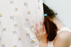Bari, violenza sulla cugina di 10 anni: si diceva «posseduto», condannato