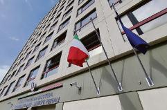 Bari, terapia del sesso contro il cancro: in aula le ex pazienti di Miniello