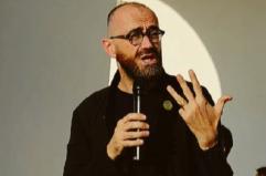 Regionali, il caso dell'ex capo del dipartimento Cultura: prima di dimettersi ha finanziato un festival nella zona in cui è candidato