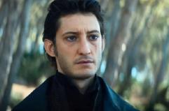 Ingannato e incarcerato, Dantès torna come Conte di Montecristo per vendicarsi di chi lo ha tradito