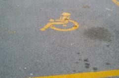 Le rubano l'auto a Barletta, la rabbia di una madre: &laquo;Ora non posso accompagnare mio figlio disabile alle visite&raquo;