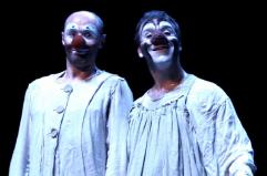 Bisceglie, il 2 gennaio con il duo Okidok la comicit&agrave; diventa fisica e surreale