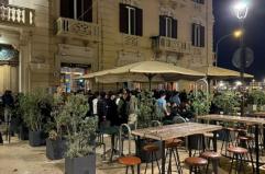 Malamovida nel centro di Bari, i commercianti non ci stanno: &laquo;Gi&ugrave; le mani dall&rsquo;Umbertino&raquo;