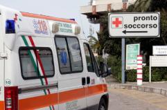 Massacrato di botte e denudato: &egrave; giallo tra i vicoli dell&rsquo;&laquo;isola&raquo; di Taranto