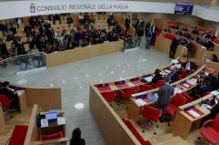 Puglia, bacchettate dalla Corte dei conti: &laquo;I fondi del Consiglio regionale per i video elettorali degli assessori&raquo;