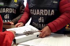 Perugia, scoperti 100 lavoratori irregolari e violazione 40% scontrini