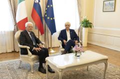 Mattarella “Si rischia di scivolare in un baratro di violenza”