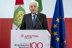 Mattarella “Crisi richiedono visione e coraggio, guardare avanti”