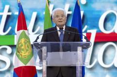 Mattarella “Social possono essere armi, bullismo va contrastato”