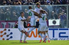 La Roma vince anche a Firenze e resta in vetta
