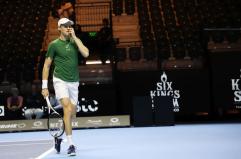 Sinner batte Tsitsipas, ora sfida Djokovic al Six Kings Slam