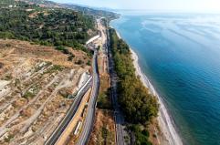 Webuild, avanzano i lavori sulla Jonica. Progetti per 15 mld nel Sud Italia Webuild, avanzano i lavori sulla Jonica. Progetti per 15 mld nel Sud Italia