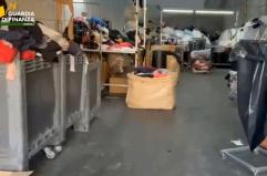 Sequestrato nel napoletano opificio abusivo con 10 tonnellate rifiuti speciali