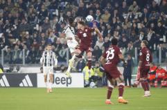 Il derby della Mole lo vincono le difese, Juventus-Torino 0-0