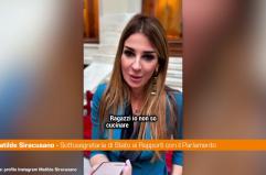 Insulti sessisti al sottosegretario Siracusano. La replica "Non vi vergognate?"