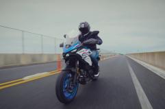 Suzuki SV-7GX, la nuova crossover stradale ha debuttato a EICMA