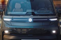 Renault, il nuovo Trafic elettrico punta su spazio e tecnologia