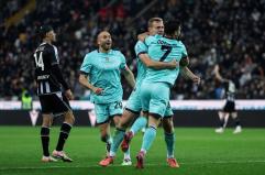 Il Bologna espugna Udine e aggancia Inter e Roma in vetta