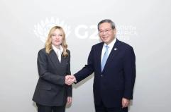 Cina, premier Li promette alle aziende italiane maggiore accesso al mercato