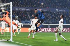 Scamacca e De Ketelaere, l’Atalanta batte il Chelsea in rimonta