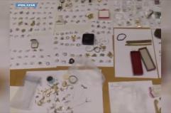 Gioielli e orologi rubati rivenduti all&rsquo;estero, 4 arresti a Milano
