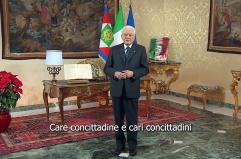Mattarella "Si chiude un anno non facile, ora la pace"