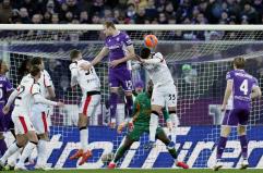 Nkunku salva il Milan e beffa la Fiorentina al 90&deg;, al Franchi finisce 1-1