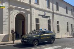 Catanzaro,  Gdf sequestra beni per 7 mln